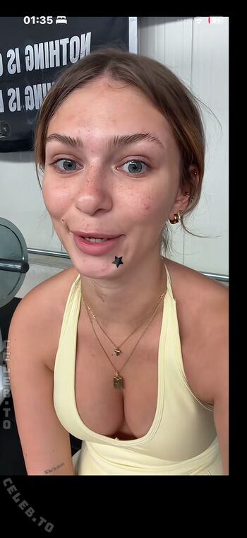 Emilylior leaked private photo uncensored HD quality