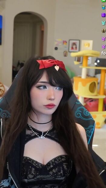 Emiru  page leaked private photo uncensored HD quality