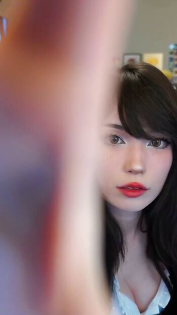 Emiru  page leaked private photo uncensored HD quality