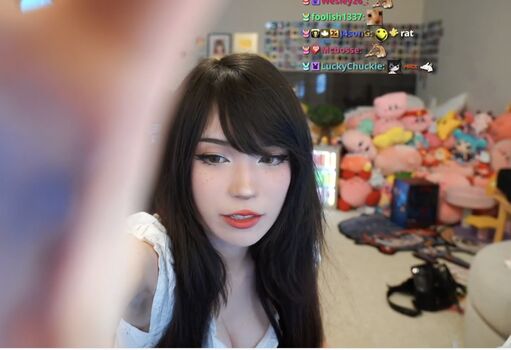 Emiru  page leaked private photo uncensored HD quality