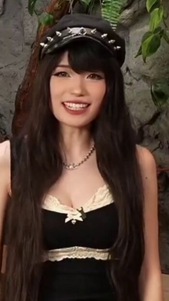 Emiru  page leaked private photo uncensored HD quality