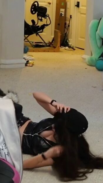 Emiru  page leaked private photo uncensored HD quality