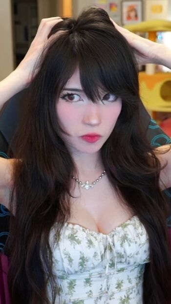 Emiru  page leaked private photo uncensored HD quality