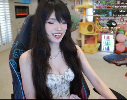 Emiru  page leaked private photo uncensored HD quality