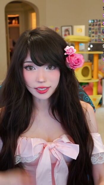 Emiru  page leaked private photo uncensored HD quality