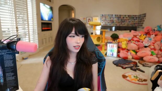 Emiru  page leaked private photo uncensored HD quality