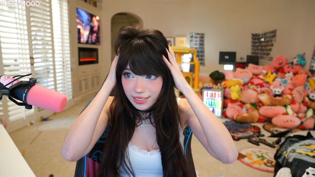 Emiru  page leaked private photo uncensored HD quality