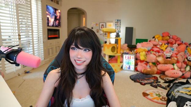 Emiru  page leaked private photo uncensored HD quality