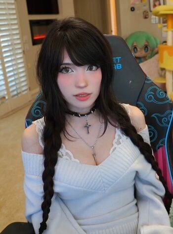 Emiru  page leaked private photo uncensored HD quality