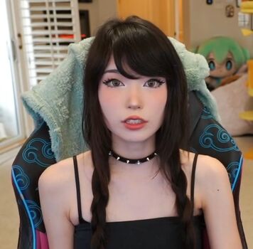 Emiru  page leaked private photo uncensored HD quality