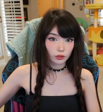 Emiru  page leaked private photo uncensored HD quality