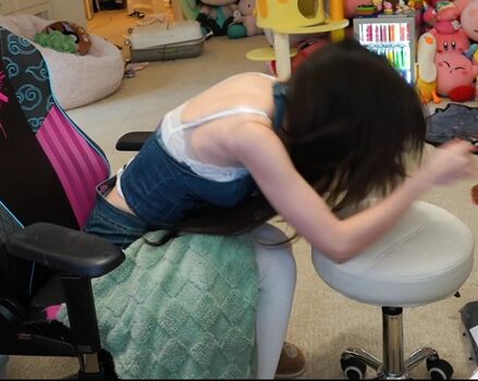 Emiru  page leaked private photo uncensored HD quality