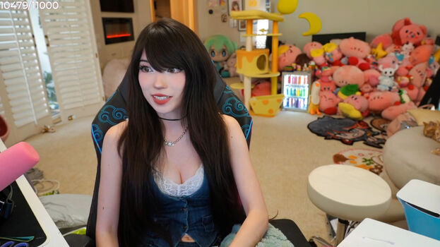 Emiru  page leaked private photo uncensored HD quality