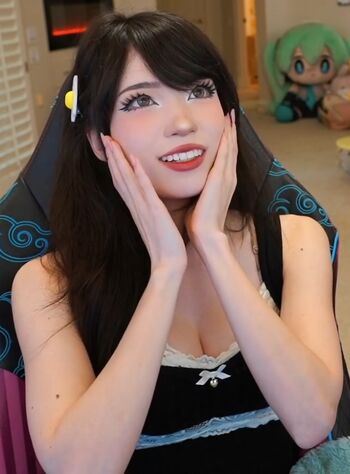 Emiru  page leaked private photo uncensored HD quality