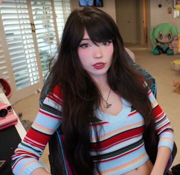 Emiru  page leaked private photo uncensored HD quality