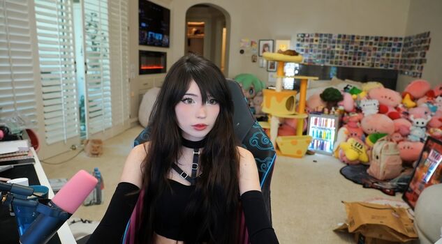 Emiru  page leaked private photo uncensored HD quality