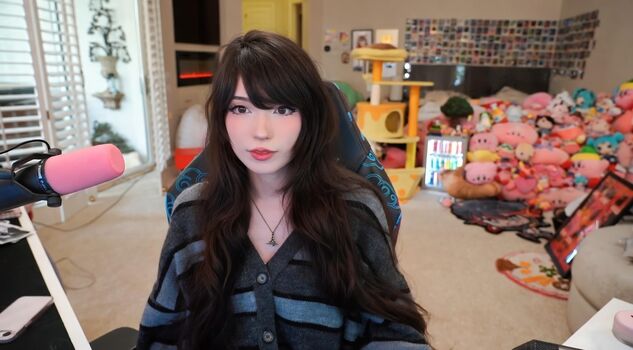 Emiru  page leaked private photo uncensored HD quality