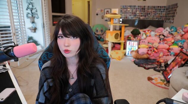 Emiru  page leaked private photo uncensored HD quality