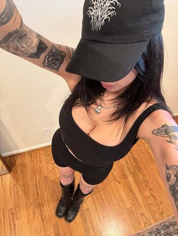 Emmaloubeedie page leaked private photo uncensored HD quality