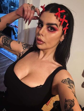 Emmaloubeedie page leaked private photo uncensored HD quality