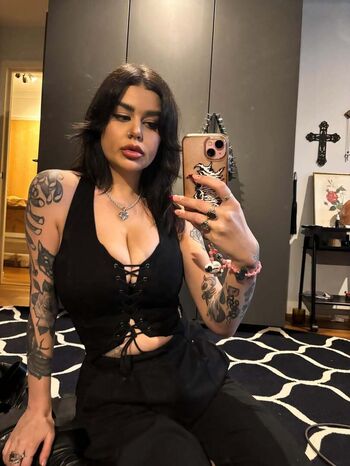 Emmaloubeedie leaked private photo uncensored HD quality
