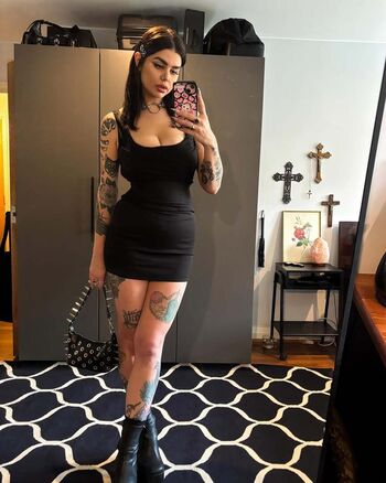 Emmaloubeedie leaked private photo uncensored HD quality