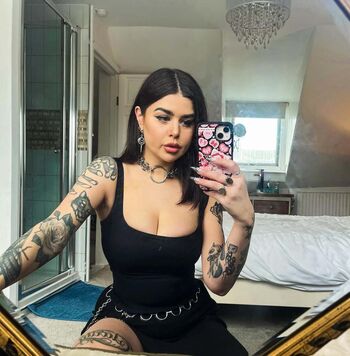 Emmaloubeedie leaked private photo uncensored HD quality