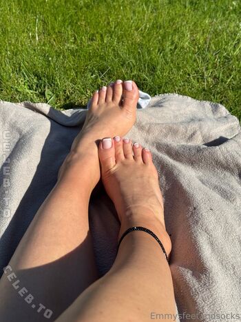 Emmysfeetandsocks leaked private photo uncensored HD quality