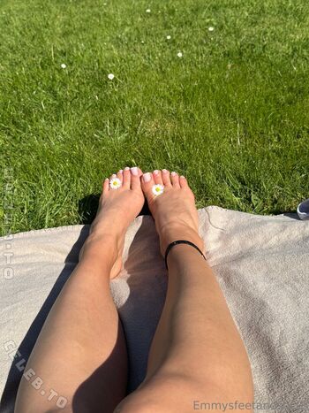 Emmysfeetandsocks leaked private photo uncensored HD quality