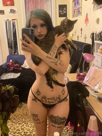 Emoemz page leaked private photo uncensored HD quality