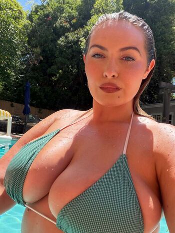 Erinmhk page leaked private photo uncensored HD quality