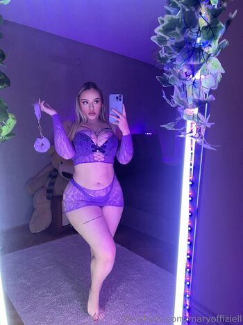 Esistmary leaked private photo uncensored HD quality