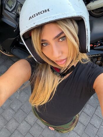 Estelllexo leaked private photo uncensored HD quality
