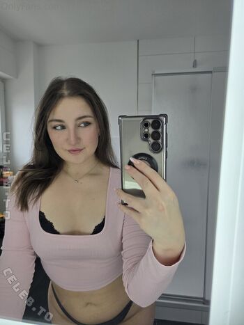 Evelynxka page leaked private photo uncensored HD quality