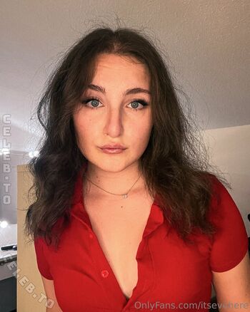 Evelynxka page leaked private photo uncensored HD quality