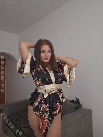 Evelynxka page leaked private photo uncensored HD quality