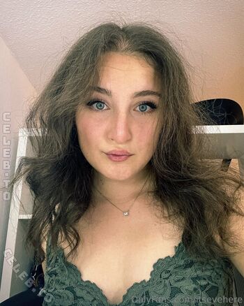 Evelynxka page leaked private photo uncensored HD quality