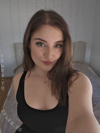 Evelynxka leaked private photo uncensored HD quality