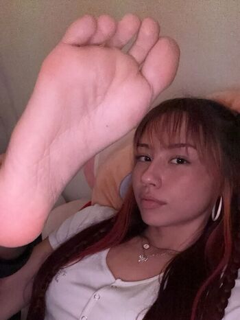 Feet up page leaked private photo uncensored HD quality