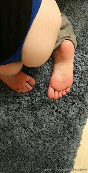 Feetiecutie leaked private photo uncensored HD quality