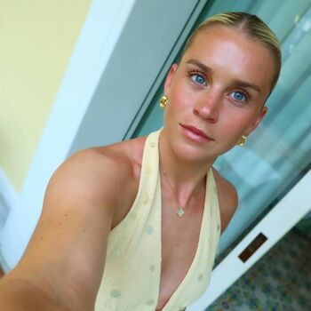 Female football page leaked private photo uncensored HD quality
