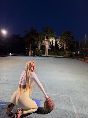 Fidan atalay page leaked private photo uncensored HD quality