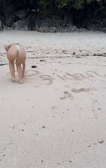 Fidan atalay page leaked private photo uncensored HD quality