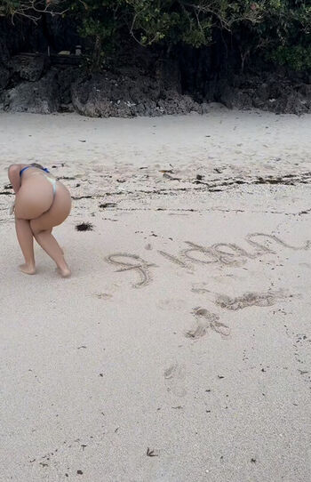 Fidan atalay leaked private photo uncensored HD quality
