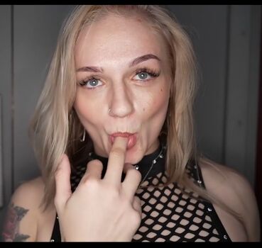 Gloryhole swallow  page leaked private photo uncensored HD quality