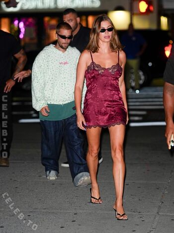 Hailey bieber page leaked private photo uncensored HD quality