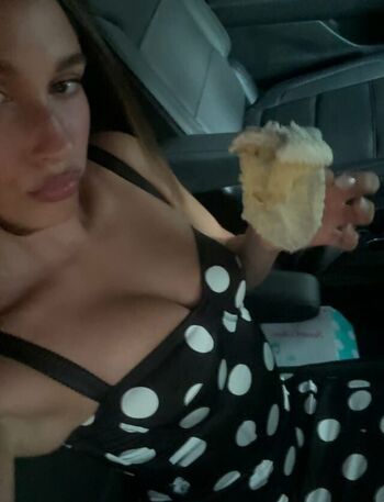 Hailey bieber page leaked private photo uncensored HD quality