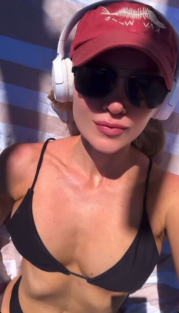 Hailey malles page leaked private photo uncensored HD quality