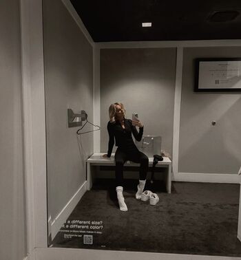 Hailey malles page leaked private photo uncensored HD quality