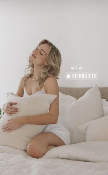 Hailey malles page leaked private photo uncensored HD quality